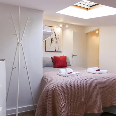 Apartment Bairro Alto Experience By Homing Lisbon